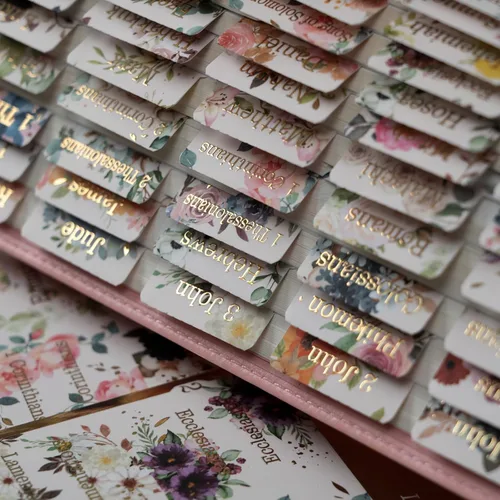 Vista 8 de UPAFEXXI - Pestañas laminadas de la Biblia para mujeres y hombres (letras doradas en relieve). Pestañas impresas grandes, fáciles de leer y aplicar