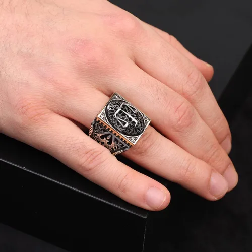 Vista 6 de Anillo de escala de plata, anillo hecho a mano para hombre, Anillo Libra hecho a mano para hombre, Anillo de abogado de plata, Anillo de plata
