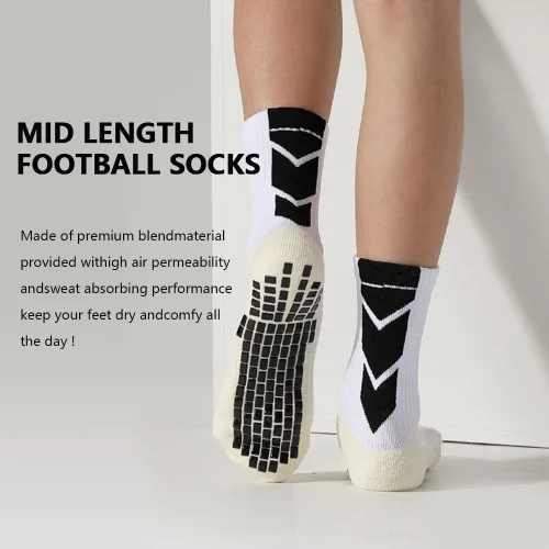 Vista 5 de Airsnigi Paquete de 9 calcetines de agarre para hombre, calcetines atléticos antideslizantes para fútbol y baloncesto con almohadillas de agarre