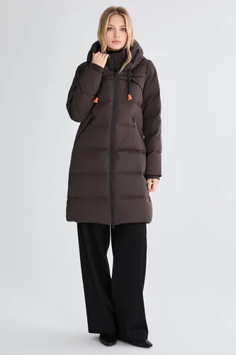 Vista 3 de Orolay - Chaqueta de invierno gruesa con capucha para mujer, tipo parka, acolchada, de plumón, con bolsillos Marrón