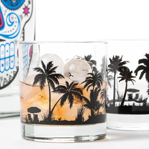 Vista 2 de Juego de vasos de whisky de paisaje de playa Black Lantern Juego de 2 vasos estilo antiguo de 11 oz Vasos de cóctel con base pesada en caja