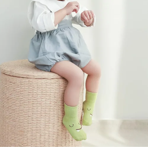 Vista 5 de BOOPH Calcetines antideslizantes para niños pequeños, 5 pares