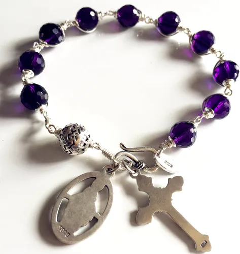 Vista 3 de Eleganantmedical Hecho a mano natural 10MM amatista cristal Bali cuentas de plata de ley Cruz rosario católico pulsera regalo caja