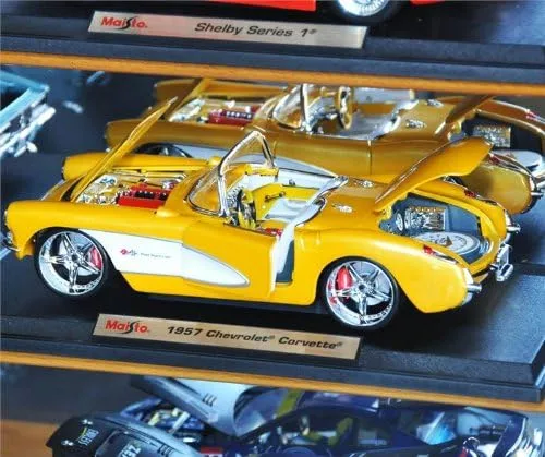 Vista 5 de Vitrina fundida a presión a escala 1/18 con protección UV, bloqueable con espejo trasero, modelo de autos con capacidad para 8