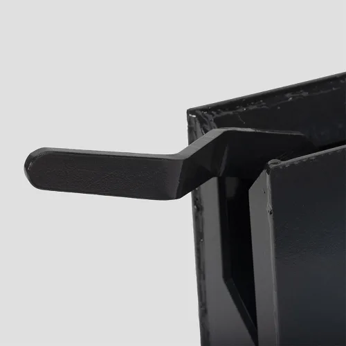 Vista 3 de Placa adaptadora universal de fácil montaje para cargadora, Bobtach Blank QTA