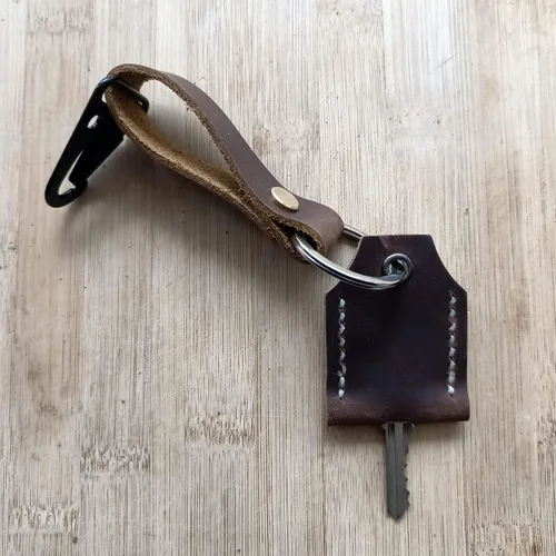 Vista 8 de handmade Leather Key Sleeve Key Ring Holder Vintage Cover Stylish Accessories Protective Key Case Cover Key protector