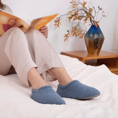 Vista 2 de HomeTop Mocasines de espuma viscoelástica de piel rizada y mullida con forro polar