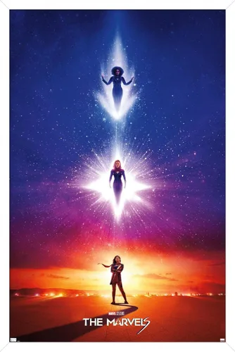 Vista 13 de Trends International Marvel The Marvels - Póster de pared de una hoja, 22.4 pulgadas de largo x 14.7 pulgadas, versión enmarcada de madera de granero