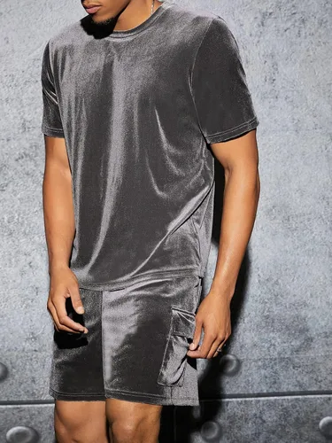 Vista 4 de WDIRARA Conjunto de 2 piezas para hombre, camiseta de manga corta y pantalones cortos