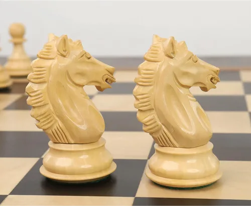 Vista 8 de Royal Chess Mall - Juego de piezas de ajedrez Alban Knight Staunton de 4" - Boj ebonizado ponderado