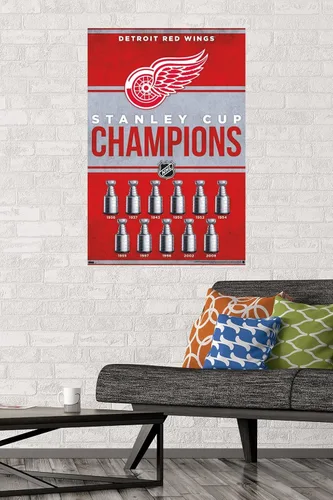 Vista 2 de Trends International NHL Detroit Red Wings - Póster de pared de Champions 23, 34 pulgadas de largo x 22.4 W, paquete de póster y montaje prémium