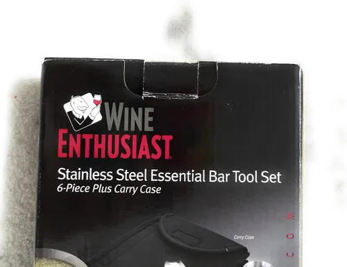 Vista 3 de Wine Enthusiast Juego de herramientas esenciales de acero inoxidable de The Wine Enthusiast