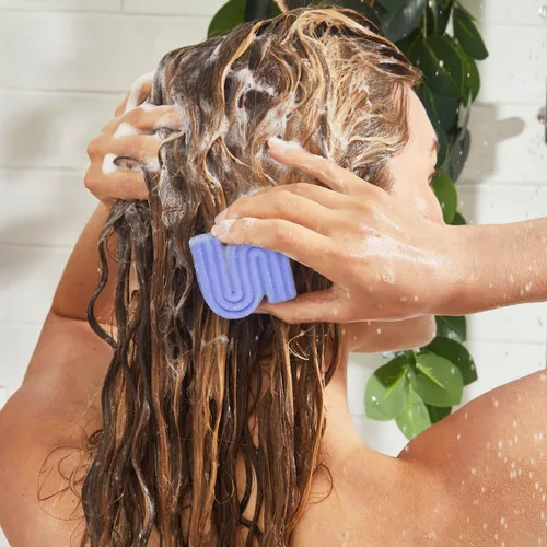 Vista 9 de Kitsch Toning Purple Shampoo Bar para rubias y cabello teñido - Champú para mujeres y hombres - Champú de biotina para fortalecer y neutralizar