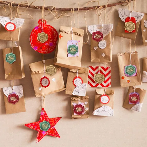 Vista 5 de Whaline 60 calcomanías de sello de cera de Navidad – rojo, verde, dorado – 3D vintage autoadhesivo en relieve para Navidad, tarjetas de invitación
