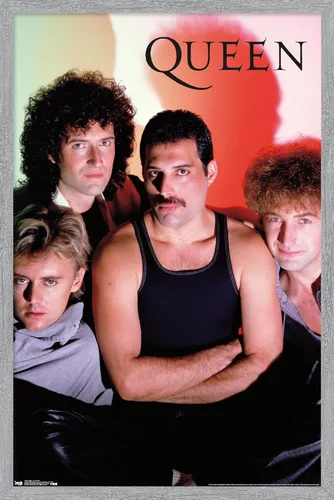 Vista 12 de Trends International Queen - Póster de pared en concierto, 14.725 x 22.375 pulgadas, versión enmarcada de madera de granero Versión enmarcada