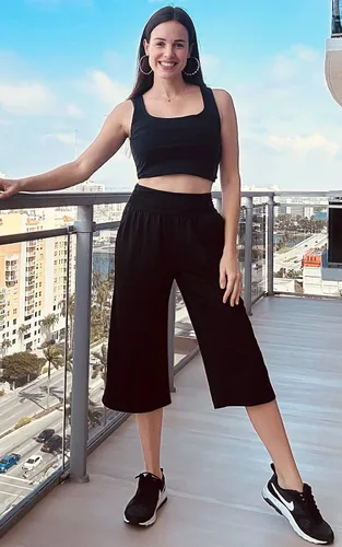 Vista 4 de TARSE Pantalones capri de cintura alta para mujer, pantalones casuales de pierna ancha, pantalones de yoga sueltos y suaves con bolsillos