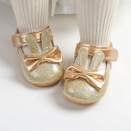 Vista 4 de myppgg Zapatos planos Mary Jane para bebé niña, con lazo brillante, vestido de princesa, zapatos de cuna antideslizantes para niños pequeños que