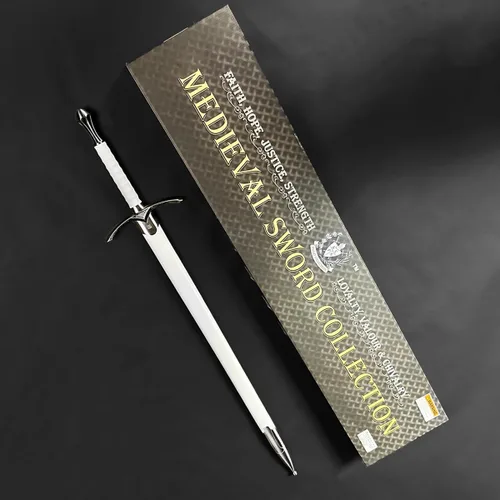 Vista 2 de Espada medieval con una mano, hoja sin brillo. Para colección, regalo, espectáculo, feria, cosplay y LARP (blanco mago)
