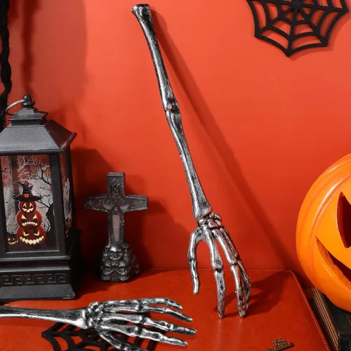 Vista 9 de Luxshiny Juego de pinzas de ensalada de garra de esqueleto, 2 utensilios de cocina plateados de Halloween para fiestas espeluznantes y decoraciones