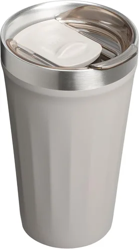 Vista 4 de STANLEY Vaso para Uso Diario Tapa de Encaje a Presión para Beber Taza para Bebidas, Café y Cócteles Copa de Vino de Acero Inoxidable Aislada
