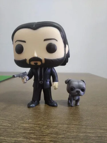 Vista 2 de Funko Películas: John Wick - John en traje negro con perro amigo