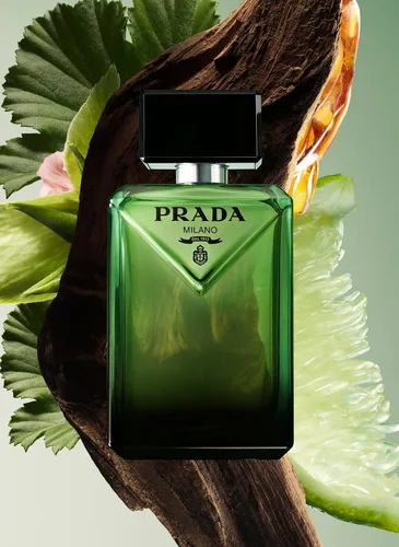 Vista 2 de Prada Paradigme 3.4 fl. oz Eau de Parfum Set (+ Spray de viaje 0.33 fl. oz)