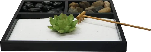 Vista 7 de Kit de jardín zen mini de Nature's Mark para escritorio con rastrillo, arena blanca, figura de loto, base cuadrada negra de 3 secciones, rocas