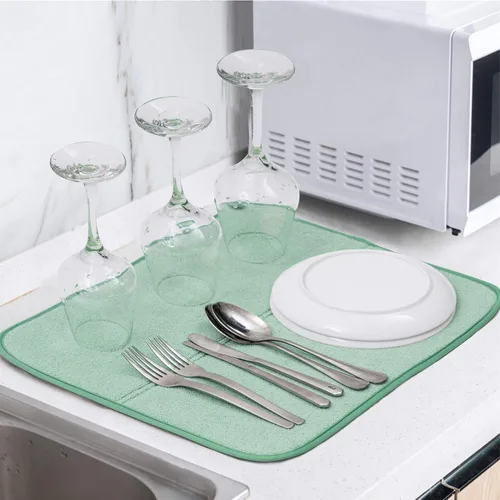 Vista 2 de FRESHMINT - Juego de 2 alfombrillas para secar platos, 14 x 17 pulgadas, color verde claro Secado rápido, ultra absorbente, microfibra, lavable