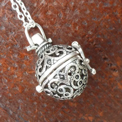 Vista 4 de UMBRELLALABORATORY Collar Steampunk Fire medallón brillante Gran regalo para mujeres, madre, padre, linda joyería mágica, Metal