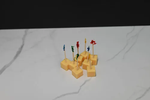 Vista 4 de Cubos de queso cheddar falsos (juego de 8)