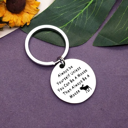 Vista 2 de Divertida joyería inspiradora para los amantes de los alces, llavero de motivo, regalo de joyería de alce, regalo para mejor amigo, graduación