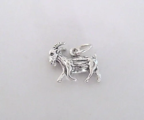 Vista 2 de Nuevo Charm de cabra de plata esterlina para el uso diario y cualquier atuendo MEMRIZ00603
