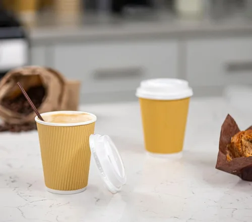 Vista 4 de GUSTO Comfy Package [12 onzas – 50 juegos] Tazas calientes de papel kraft ondulado aisladas, tazas de café desechables con tapas, ideales