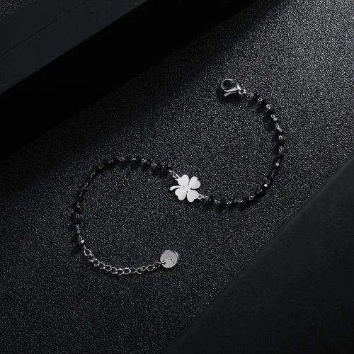 Vista 3 de Pulsera de trébol de cuatro hojas con dije de plata 925 con cuentas negras, pulsera ajustable con dije de la suerte simple para mujer