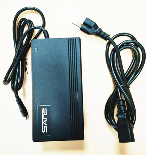 Vista 6 de Cargador de batería de 54.6V 2A Cabeza DC2.1 para batería de iones de litio de 48 V Cargador eléctrico con conector de conector DC2.1