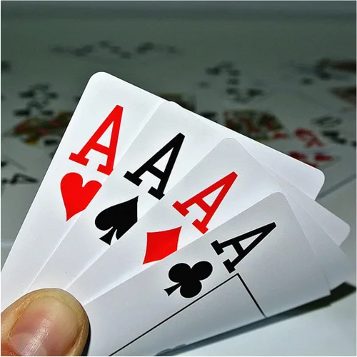 Vista 4 de Juego de trucos de cartas, juego de cartas mágicas para niños y adultos, juego de cartas transparente, secreto, marcado, juguetes de magia simple
