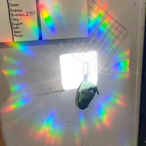 Vista 4 de 36 calcomanías de estrella para ventana para prevención de golpes de pájaros, reutilizable, diseño de arco iris que se adhiere para salvar pájaros