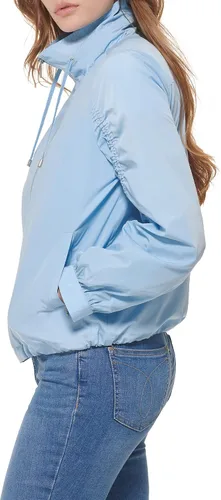 Vista 3 de Calvin Klein Chaqueta deportiva esencial cómoda de nailon resistente al agua para mujer