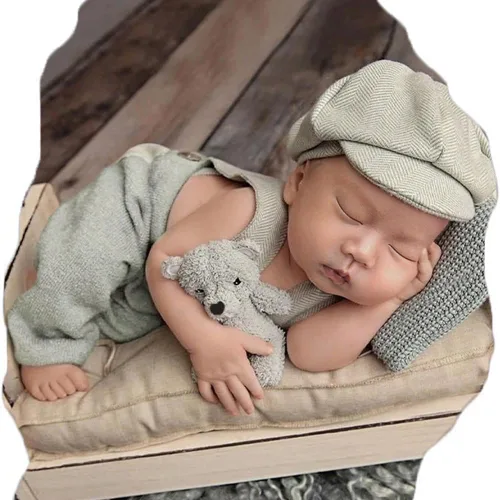 Vista 8 de Ylsteed Trajes de Fotografía para Recién Nacidos - 2 Piezas para Niño y Niña, Traje de Caballero con Pantalones con Tirantes y Boina, 0-3 Meses Azul