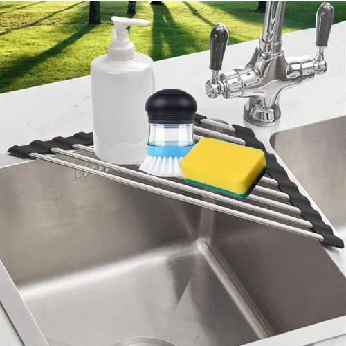 Vista 2 de Escurridor de Platos Triangular para Esquina de Fregadero Enrollable Escurridor de Platos Plegable de Acero Inoxidable Multiusos Sobre el Fregadero