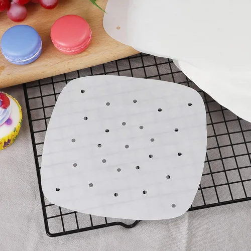 Vista 5 de Forros de papel desechables para freidora de aire, juego de 100, papel cuadrado para freidora de aire de 8.5 pulgadas, papel de pergamino perforado