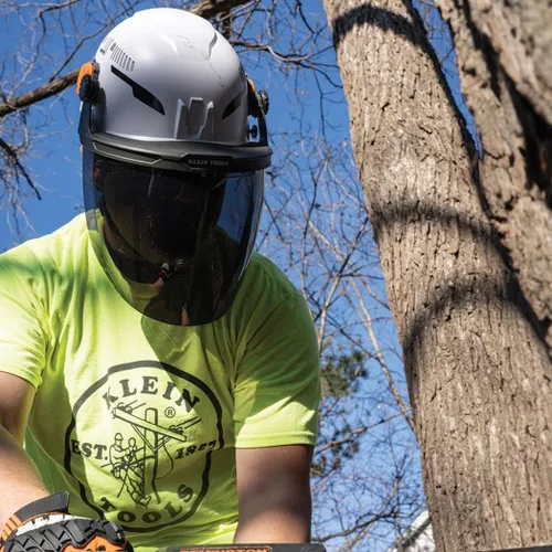 Vista 8 de Klein Tools Face Shield for Safety Helmet and Cap-Style Hard Hats, Impact Rated, Anti-Fog, Low-Profile Design for Grinding