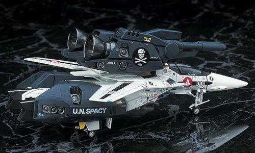 Vista 6 de Macross VF-1 Super Strike Valkyrie Escala 1/72