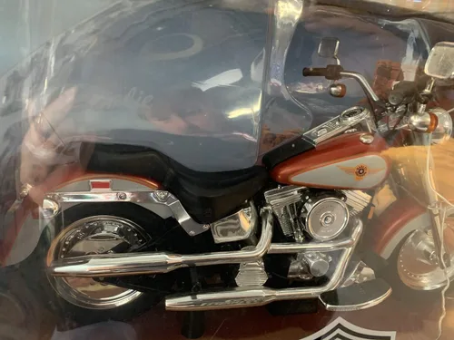 Vista 3 de Motocicleta Harley Davidson para muñeca Barbie