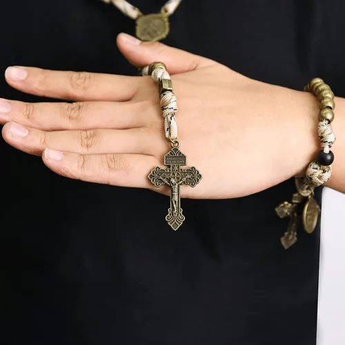 Vista 7 de Nazareth Store - Juego de Rosarios de Paracord con Cuentas de Aleación, Collar de Rosario Rugoso y Rosario de Una Década Fuerte y Pesado con Cordón
