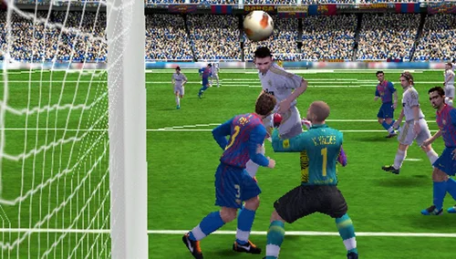 Vista 4 de FIFA Soccer 12 - Sony PSP