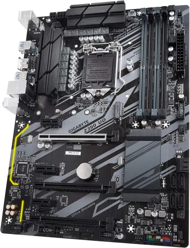 Vista 4 de Gigabyte Z390 UD (Zócalo 1151/Z390 Express/DDR4/S-ATA 600/ATX)