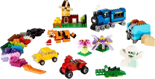 Vista 2 de LEGO Classic Medium Creative Brick Box 10696 - Juego de bloques de construcción, con almacenamiento, incluye tren, automóvil y una figura de tigre