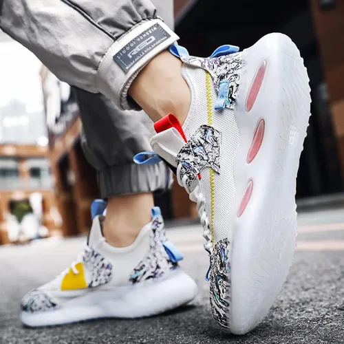Vista 6 de GSIGUL Zapatillas de correr para hombre, diseño de graffiti, de moda, ligeras, de malla, tenis para caminar
