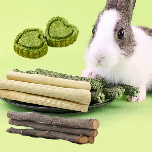 Vista 7 de Juguetes masticables de conejo limpia la boca, juguete masticable de conejillo de indias protege los dientes, palitos de manzana, palitos de hierba